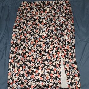 SHEIN Black Floral Pencil Skirt
